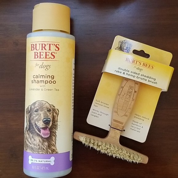 Burt's Bees Other - Burt's Bees Dogs Calming Shampoo & Brush